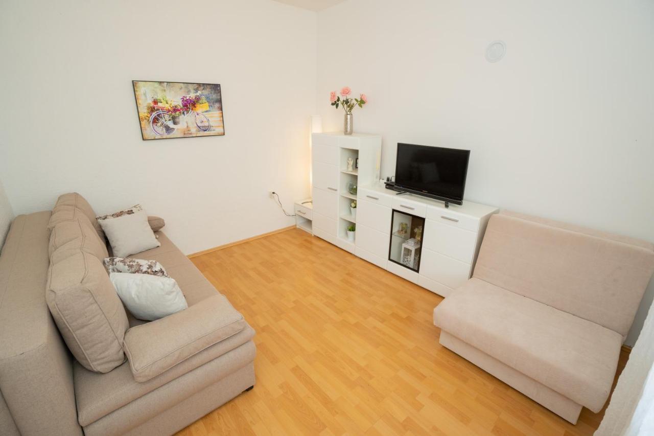 Kuca Za Odmor Denona Apartment Borovici Bagian luar foto