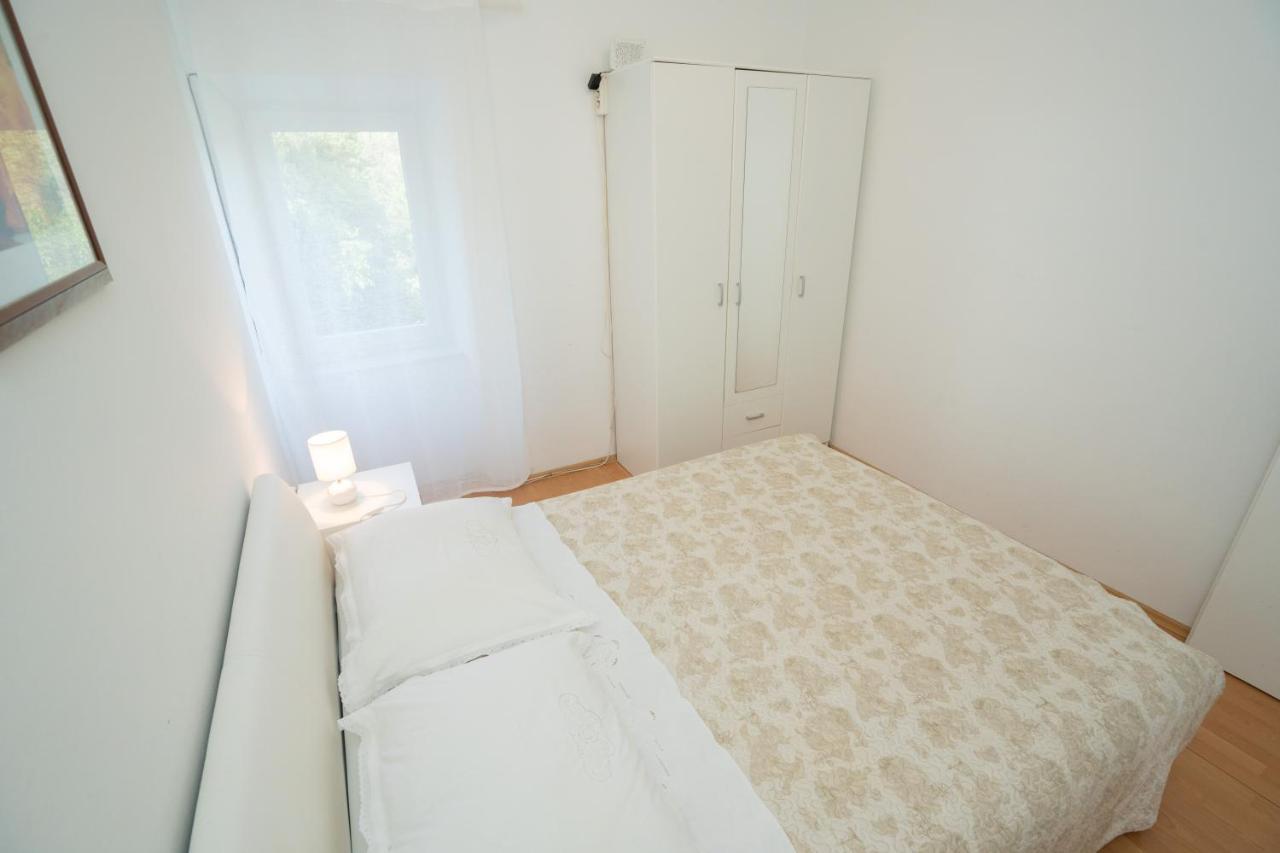 Kuca Za Odmor Denona Apartment Borovici Bagian luar foto